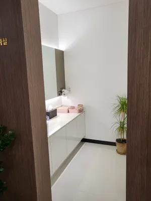 아름다운 얼굴 피부과 의원 — 업체가 네이버 플레이스에 올린 사진 3