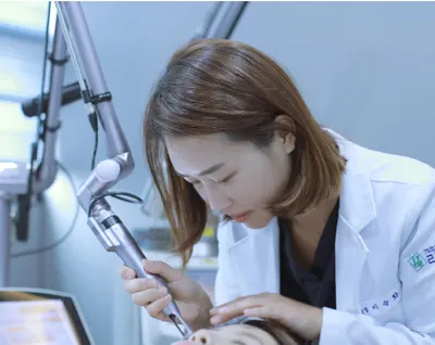 리즈의원 — 업체가 네이버 플레이스에 올린 사진 1